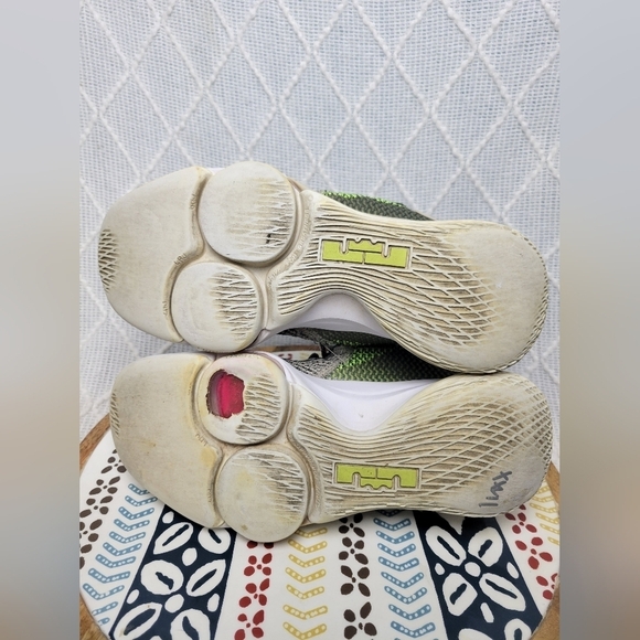 Nike LeBron Witness IV Basketball Shoes‎ String Bla - Picture 11 of 16